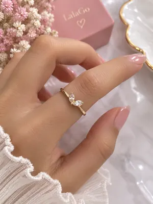 Кольцо женское изящное золотистое — стильное украшение на каждый день